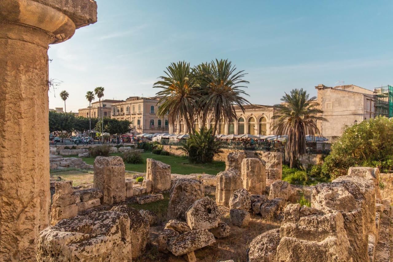 Darsena Apartments By Wonderful Italy Сиракузы Экстерьер фото